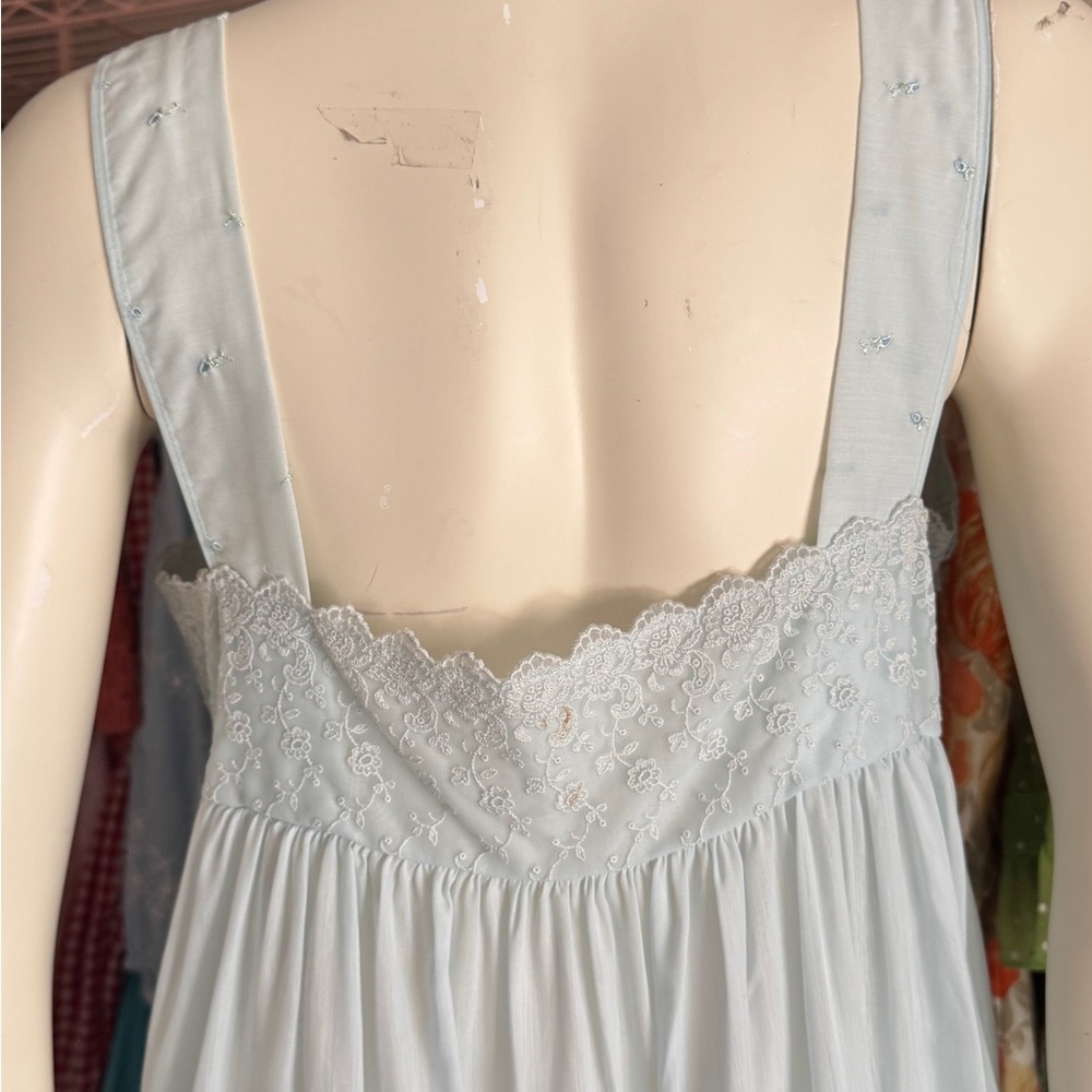 Vintage Shadowline 1960s Nightgown - Picture 4 of 7